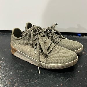 Sorel Out N About Plus Womens 9 Low Casual Shoes Sneakers Waterproof Suede